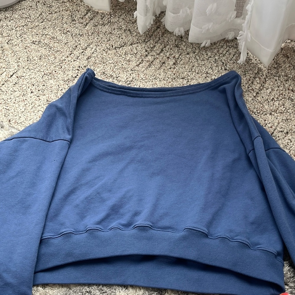 Hollister off the shoulder cropped